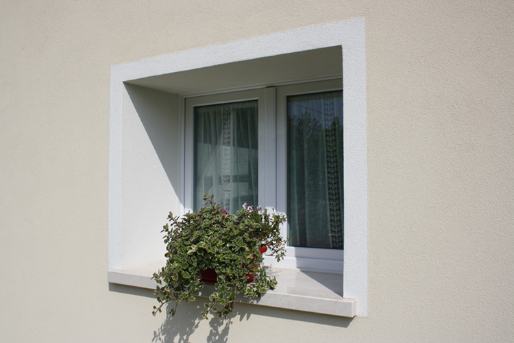 finestra in pvc 80