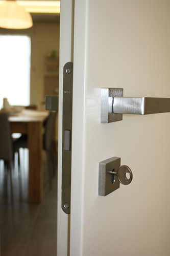 porta in legno lamellare