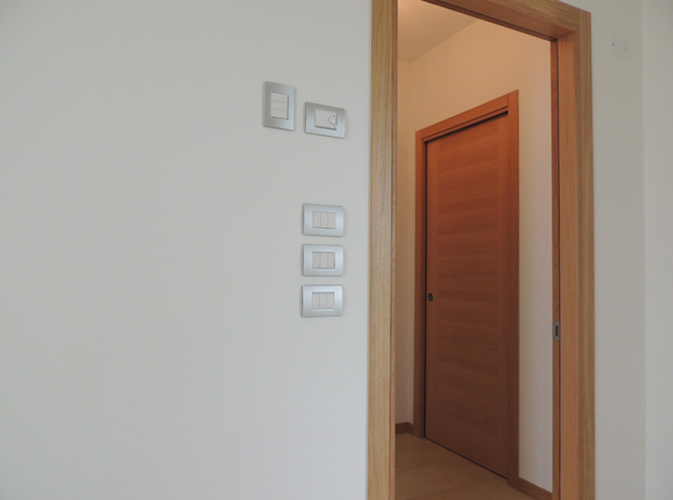 porta in legno lamellare